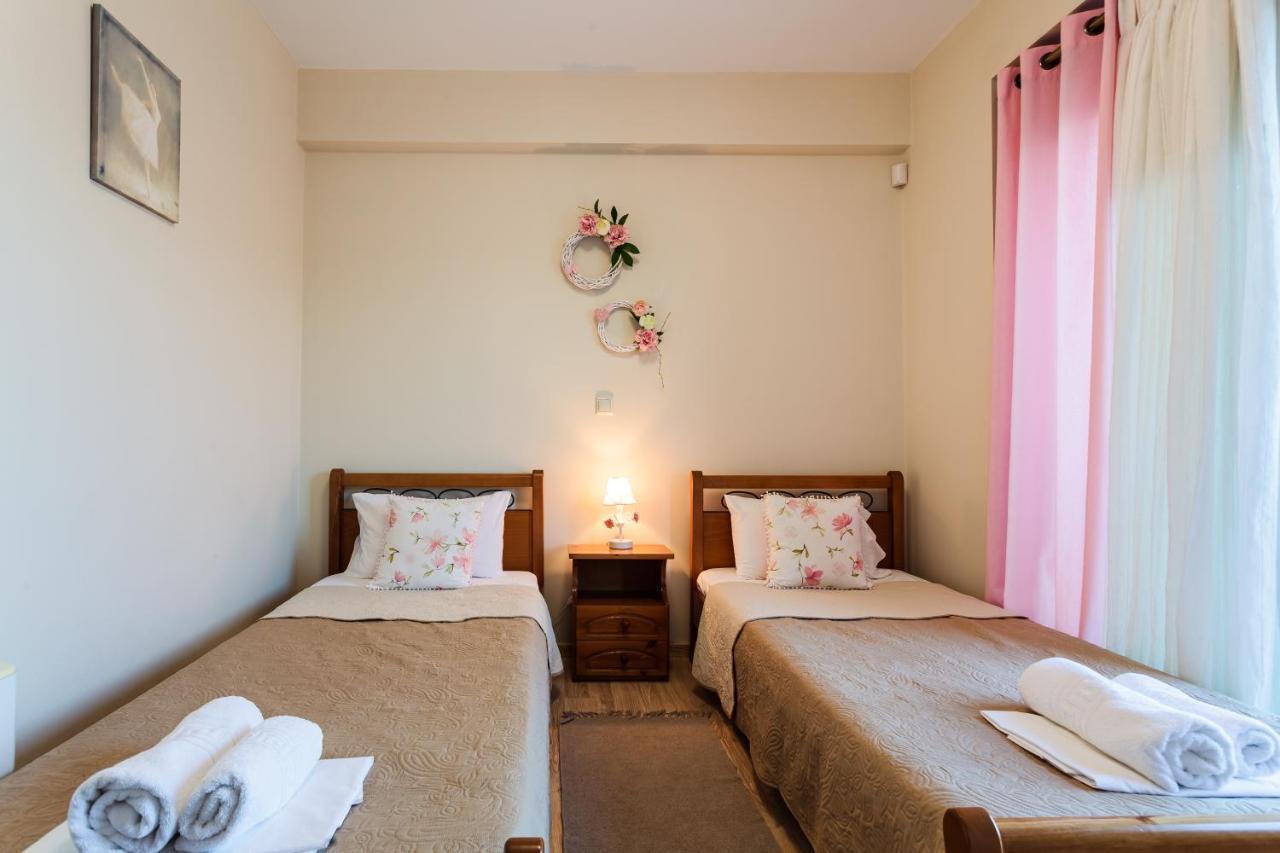 Seaside Getaway - Aelia Villa'S Dreamy Paradise Petalídhion Esterno foto